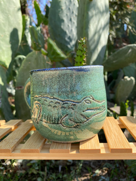 Bye alligator mug
